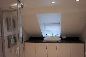 White Linen Whitby, Room Only