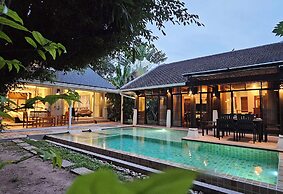 Emerald Sands Beach Villa
