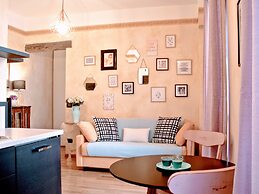 Al Lago by Design Studio