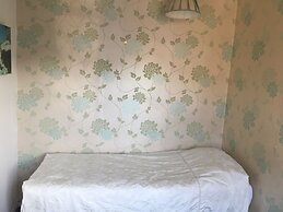 Edgware Bed and Breakfast