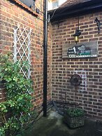 Edgware Bed and Breakfast
