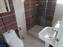 Mansah Memorial Villa