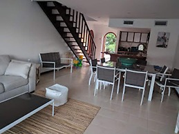 Sint Maarten 2 Bedrooms Simpson Bay