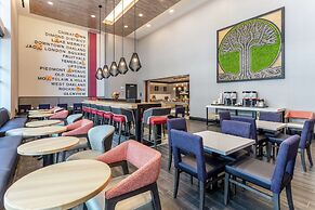 Hampton Inn Oakland Downtown-City Center