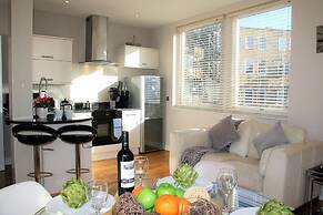 The Courtyard, Windsor, 2 Beds