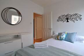 The Courtyard, Windsor, 2 Beds