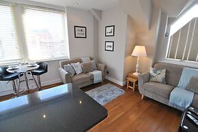 The Courtyard, Windsor, 2 Beds