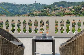 Villa La Terre Des Lauriers B&B
