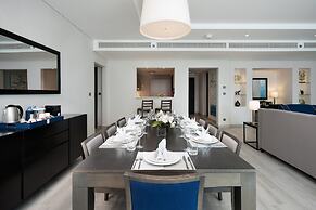 Centara West Bay Hotel & Residences Doha