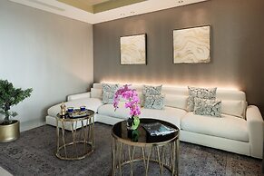 Centara West Bay Hotel & Residences Doha