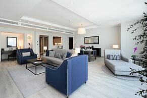 Centara West Bay Hotel & Residences Doha