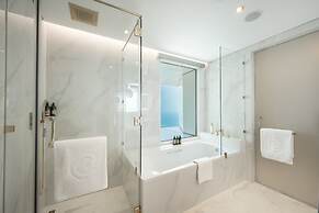 Centara West Bay Hotel & Residences Doha