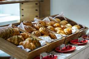 Centara West Bay Hotel & Residences Doha