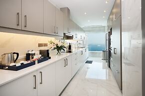 Centara West Bay Hotel & Residences Doha