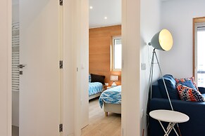 16 Maestro Apartment