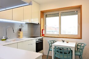 16 Maestro Apartment