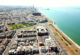 Empress Select Holiday Flats