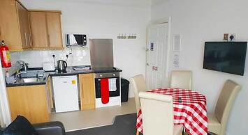 Empress Select Holiday Flats