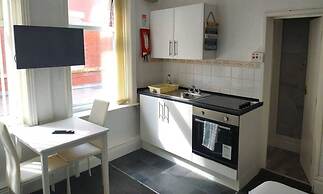 Empress Select Holiday Flats