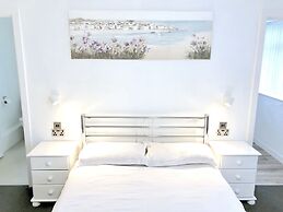 Empress Select Holiday Flats