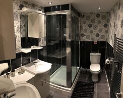 Empress Select Holiday Flats