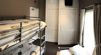 Empress Select Holiday Flats