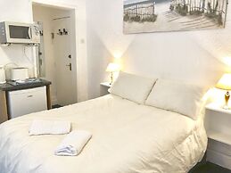 Empress Select Holiday Flats