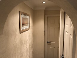 Empress Select Holiday Flats