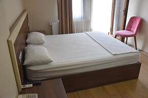 Merkez Otel
