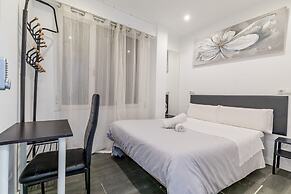 AYZ Ulises - Auto check-in property