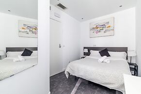 AYZ Ulises - Auto check-in property