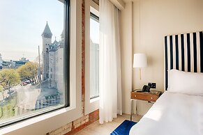 Monsieur Jean, Vieux Québec