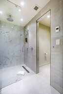 Monsieur Jean, Vieux Québec