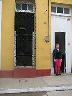 Hostal Dianelys - Hostel