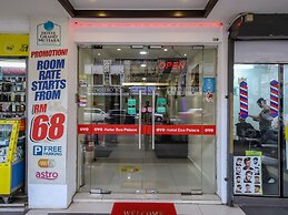 OYO 89571 Eco Palace Hotel