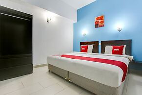 OYO 89571 Eco Palace Hotel