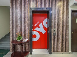 OYO 89571 Eco Palace Hotel