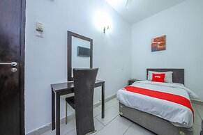 OYO 89571 Eco Palace Hotel