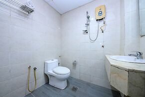 OYO 89571 Eco Palace Hotel