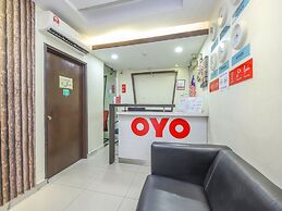 OYO 89571 Eco Palace Hotel