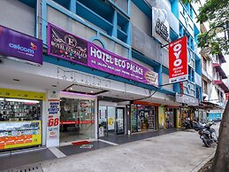 OYO 89571 Eco Palace Hotel