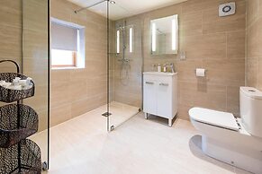 Cold Cotes Guest House