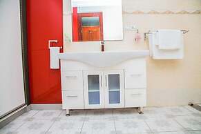 Zircon Hotel Gh