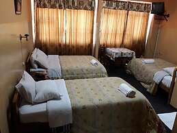 Hostal Castel WL