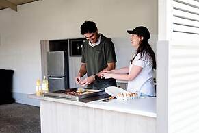 Highway 1 Holiday & Lifestyle Park