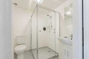 Highway 1 Holiday & Lifestyle Park