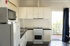 Highway 1 Holiday & Lifestyle Park