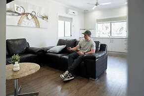 Highway 1 Holiday & Lifestyle Park