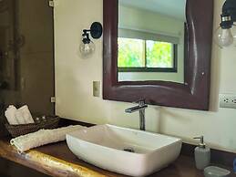 Cocobolo Beach Boutique Hotel