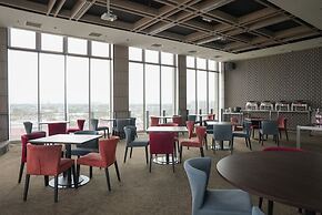 Roxy Hotel and Apartments